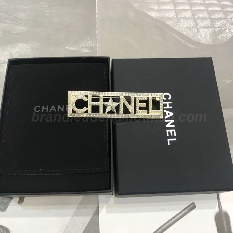 Chanel Brooch 74